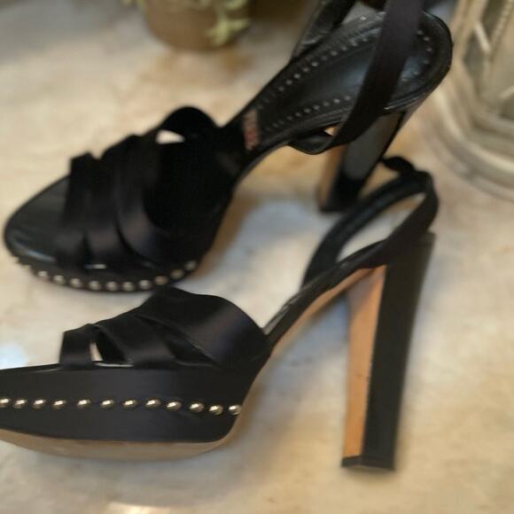 Gianfranco Ferre designer heels black with rivets Sz 40 - Picture 2 of 10